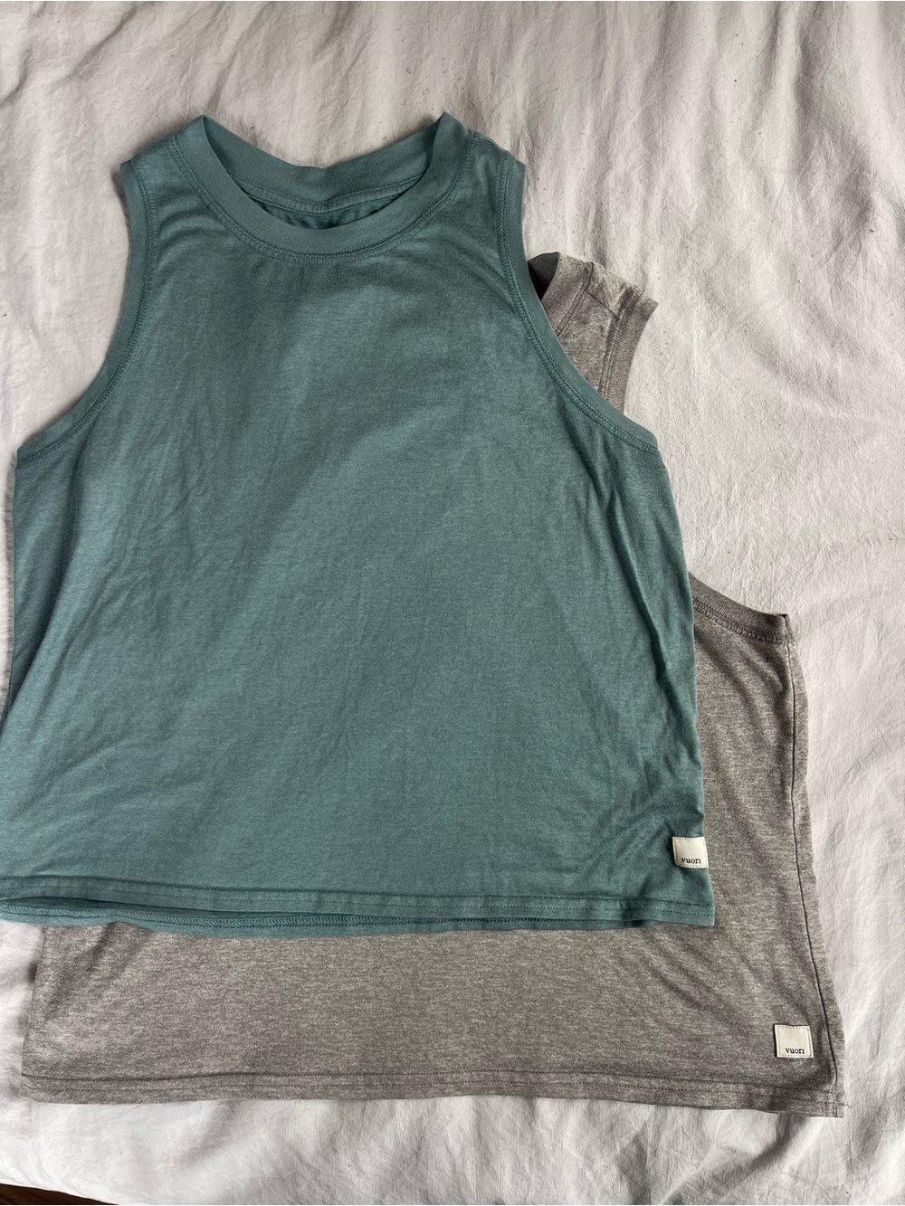 Set of 2 Vuori Women's Tank Top Duo — Teal & Gray Sleeveless Tanks